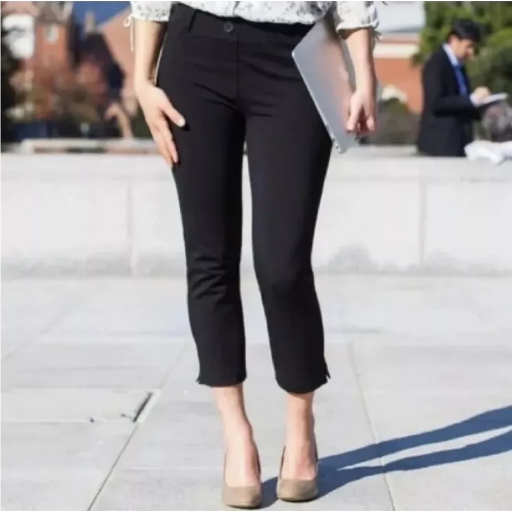 Betabrand | Crop | Classic Dress Yoga Pants (Black) Medium